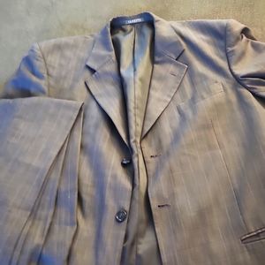 Grey Vanetti 40L suit